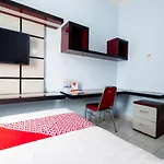Oyo 1829 Zaira House